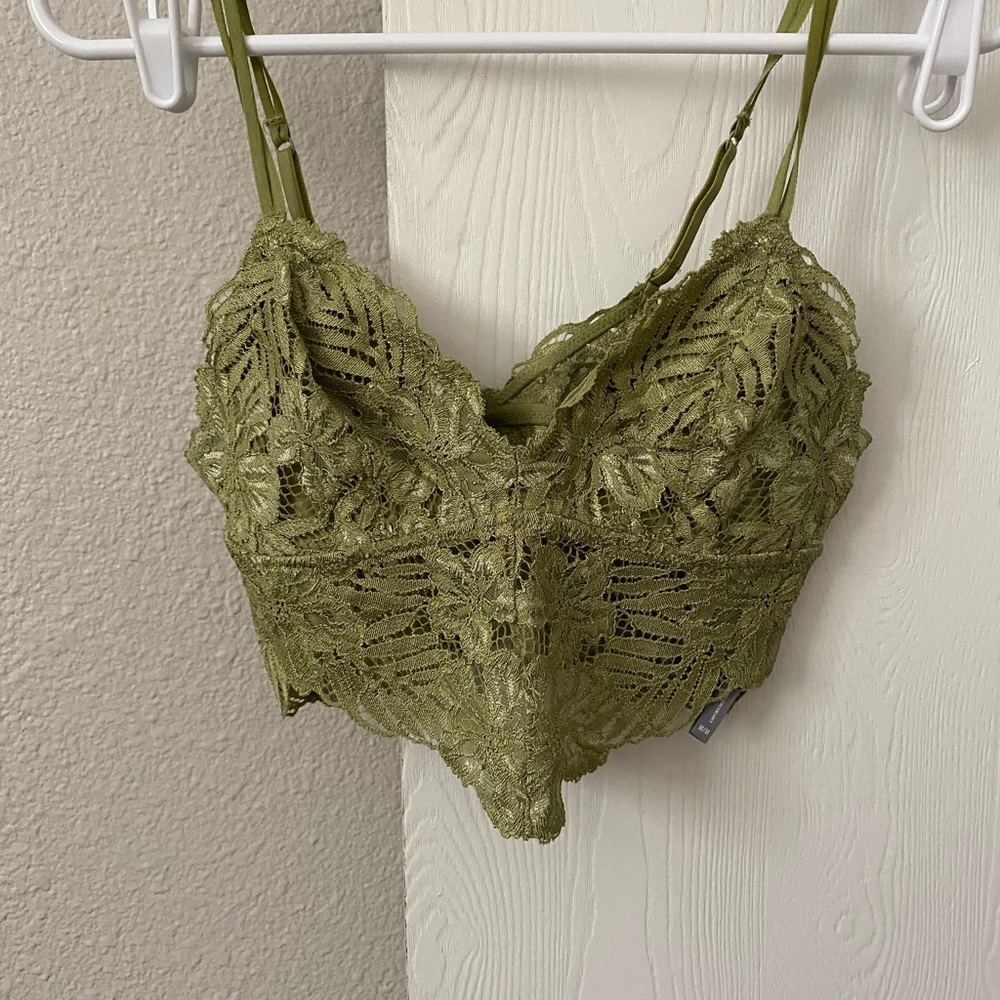 Green lace bralet